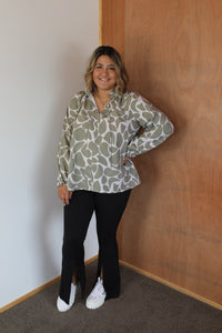 Finn Blouse - Abstract Olive