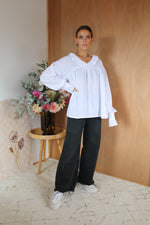 Load image into Gallery viewer, Finlay Blouse - White
