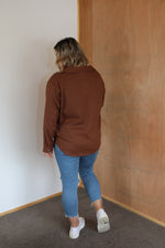 Load image into Gallery viewer, Linen Shirt - Dark Chocolate
