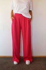 Load image into Gallery viewer, Willow Pants - Elle Woods Pink
