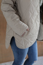 Load image into Gallery viewer, Quilted Jacket - Camel
