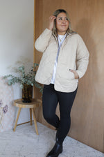 Load image into Gallery viewer, Quilted Jacket - Camel
